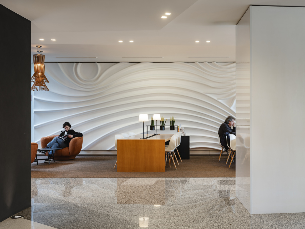 Ntgrate hospitality project hi hotel bari italy crisp rosa lowres 16
