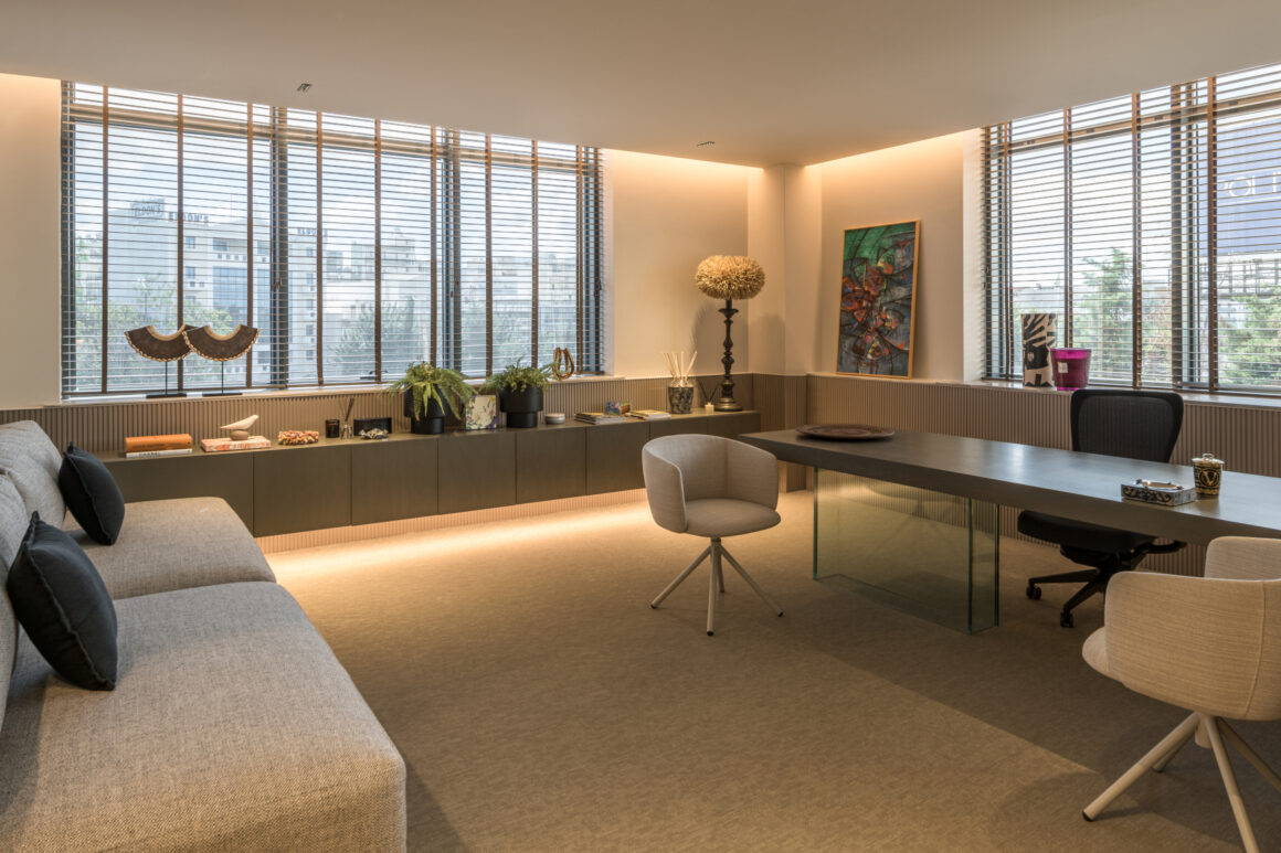 Ntgrate project nak offices greece White arch noble jacqueline 01